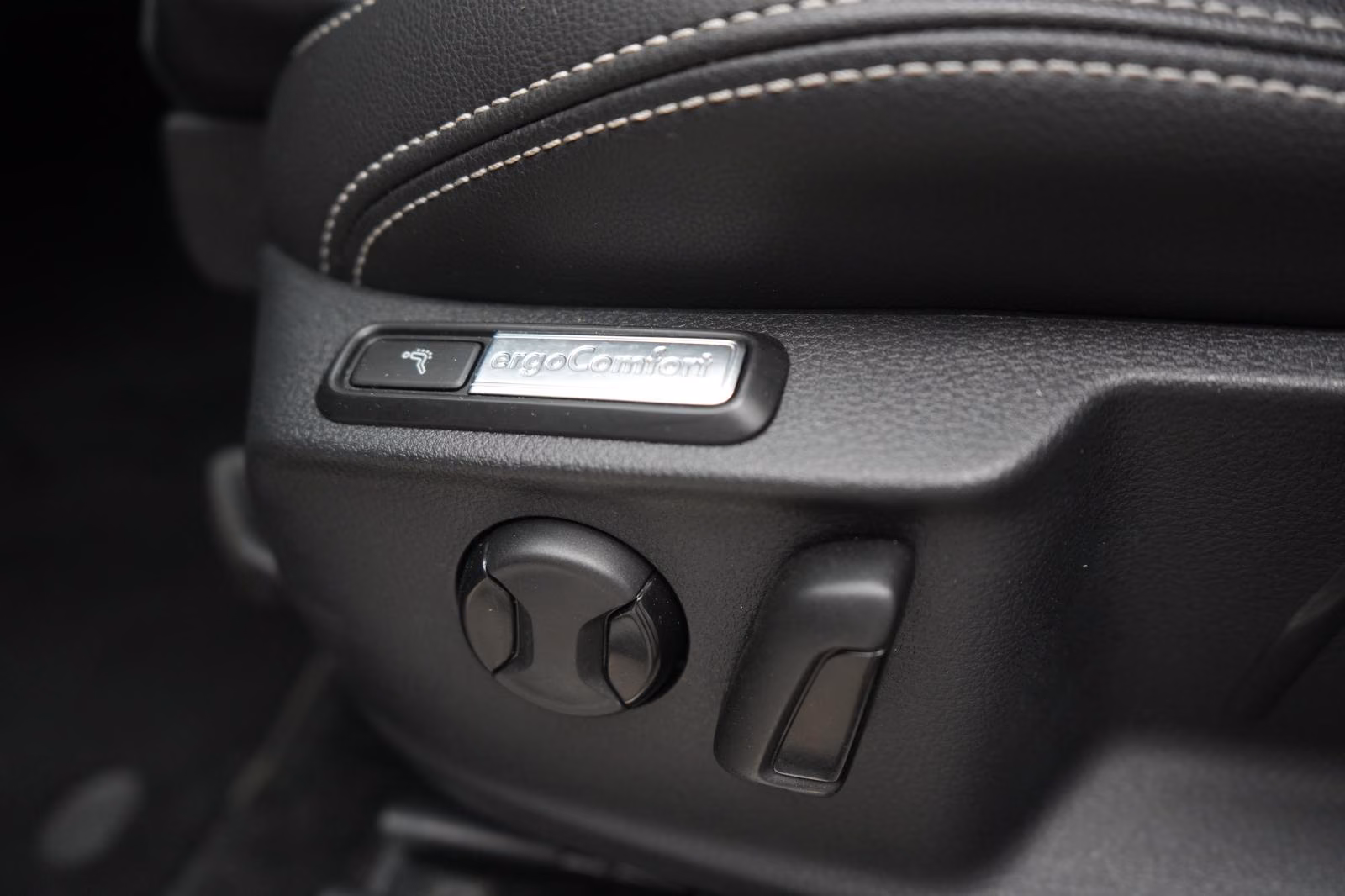 (B-639) Volkswagen(Hybrid) Passat 1.4 TSI Plug-In-Hybrid DSG GTE ACC/Kamera - Image 15