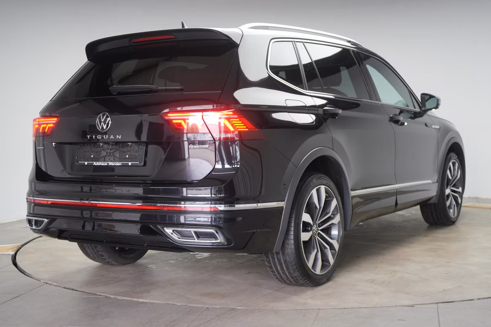 (B-674) Volkswagen(7 ghế) Tiguan Allspace 2.0 TDI 4Motion DSG R-Line ACC/K - Image 5