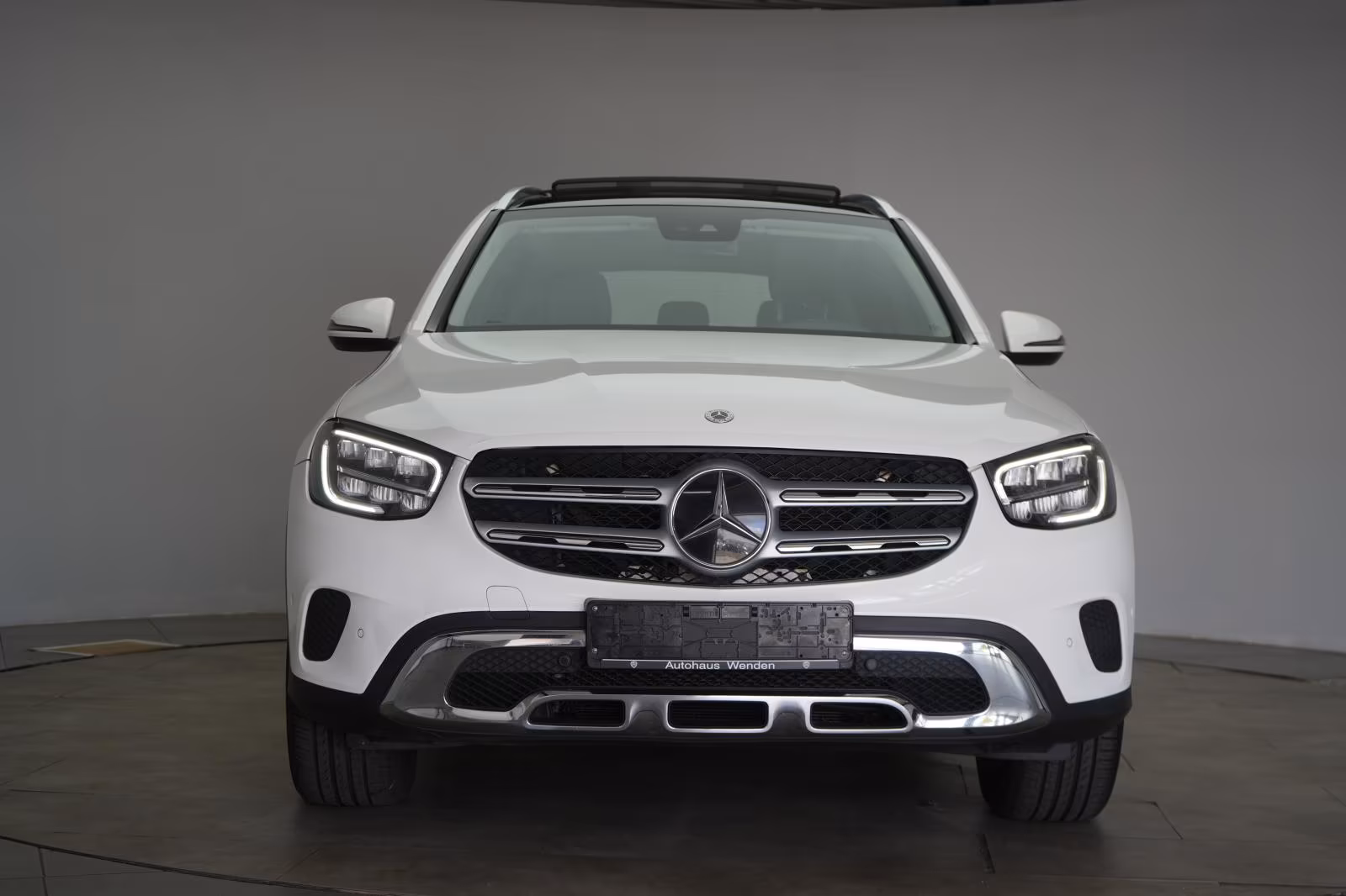 (B-216) Mercedes-Benz(Hybrid) GLC 300 de 4Matic 9G-Tronic Leder/Temp/Kamer - Image 2