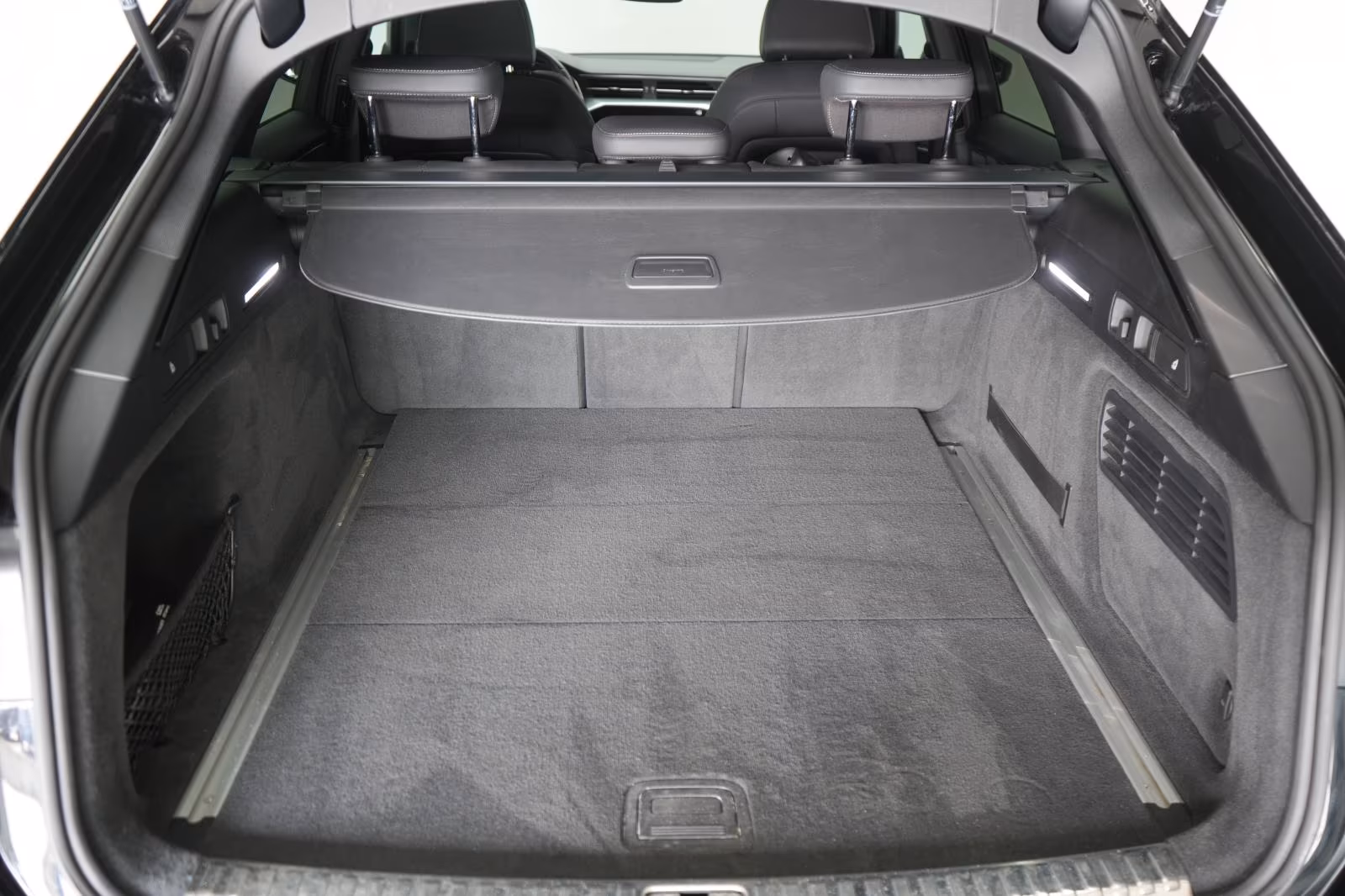 (B-529) Audi A6 Avant 40 TDI S-Line Matrix/DriveSelect/Kamera - Image 25