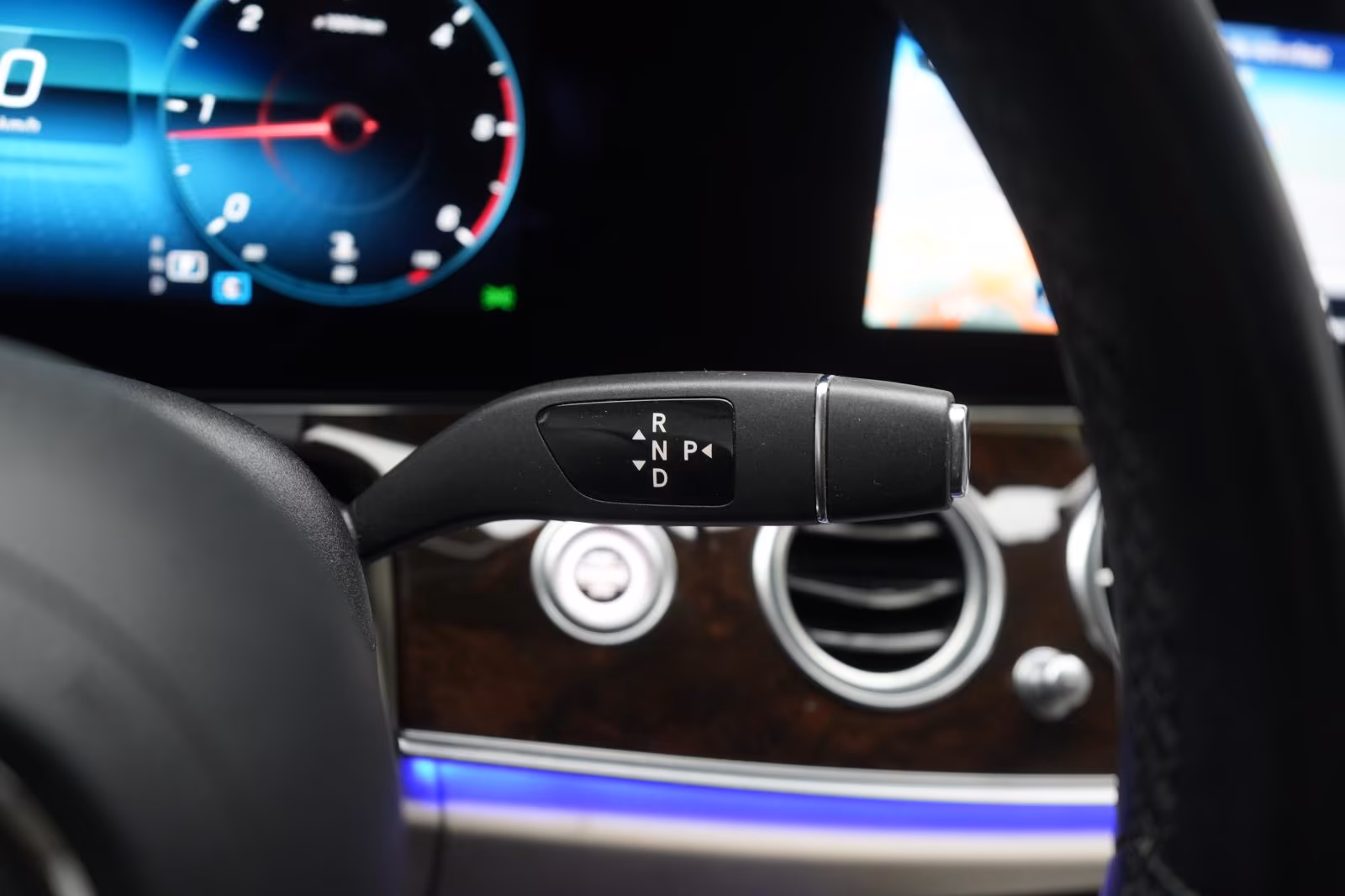 (B-541) Mercedes-Benz E 220 d T 9G-Tronic Navi/Temp/Kamera/AHK/ - Image 20
