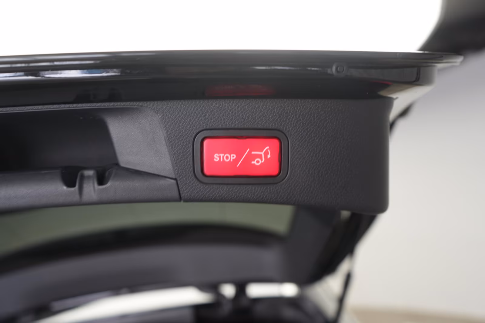 (B-571) Mercedes-Benz(Hybrid) C 300 de T 9G-Tronic AMG Temp/Kamera/Burmes - Image 23