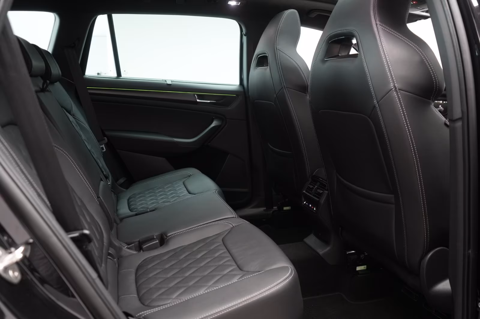(B-725) Skoda Kodiaq 2.0 TDI 4x4 DSG Sportline Leder/ACC/Kamer - Image 11