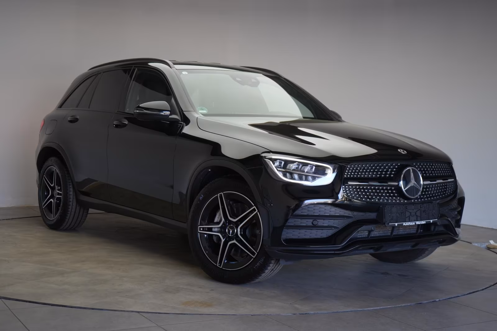 (B-575) Mercedes-Benz GLC 220 d 4Matic 9G-Tronic AMG Distronic/Kamer - Image 1