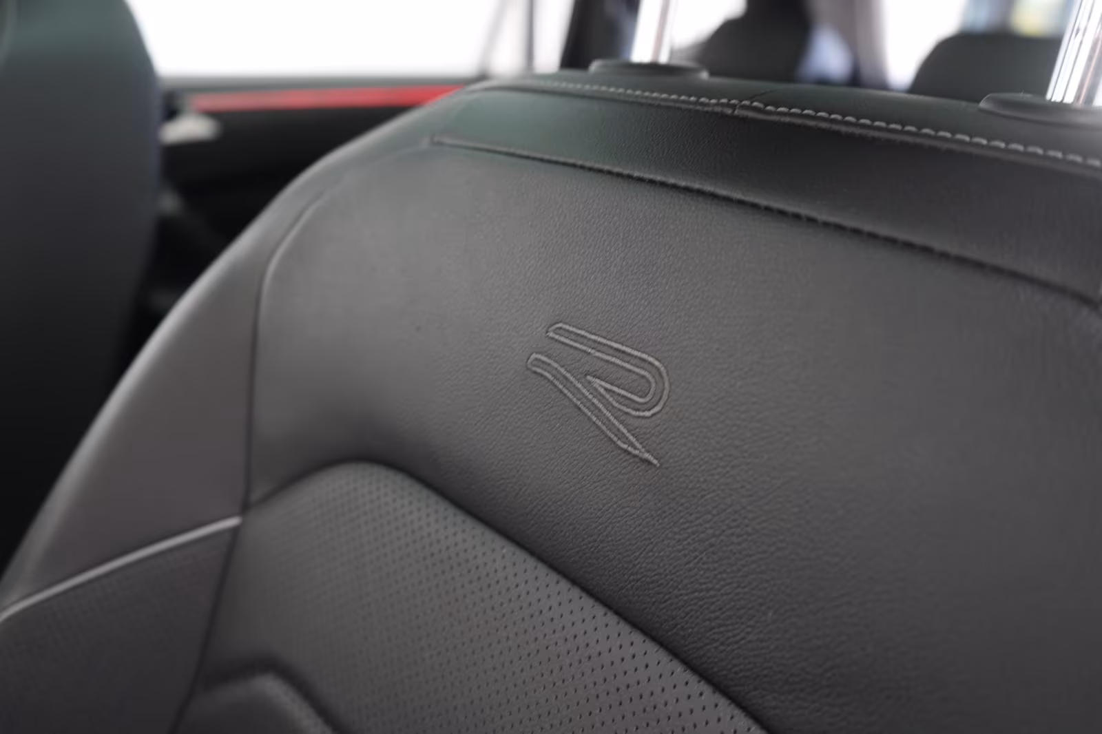 (B-108) Volkswagen Tiguan Allspace 2.0 TSI 4Motion DSG R-Line ACC/K - Image 17