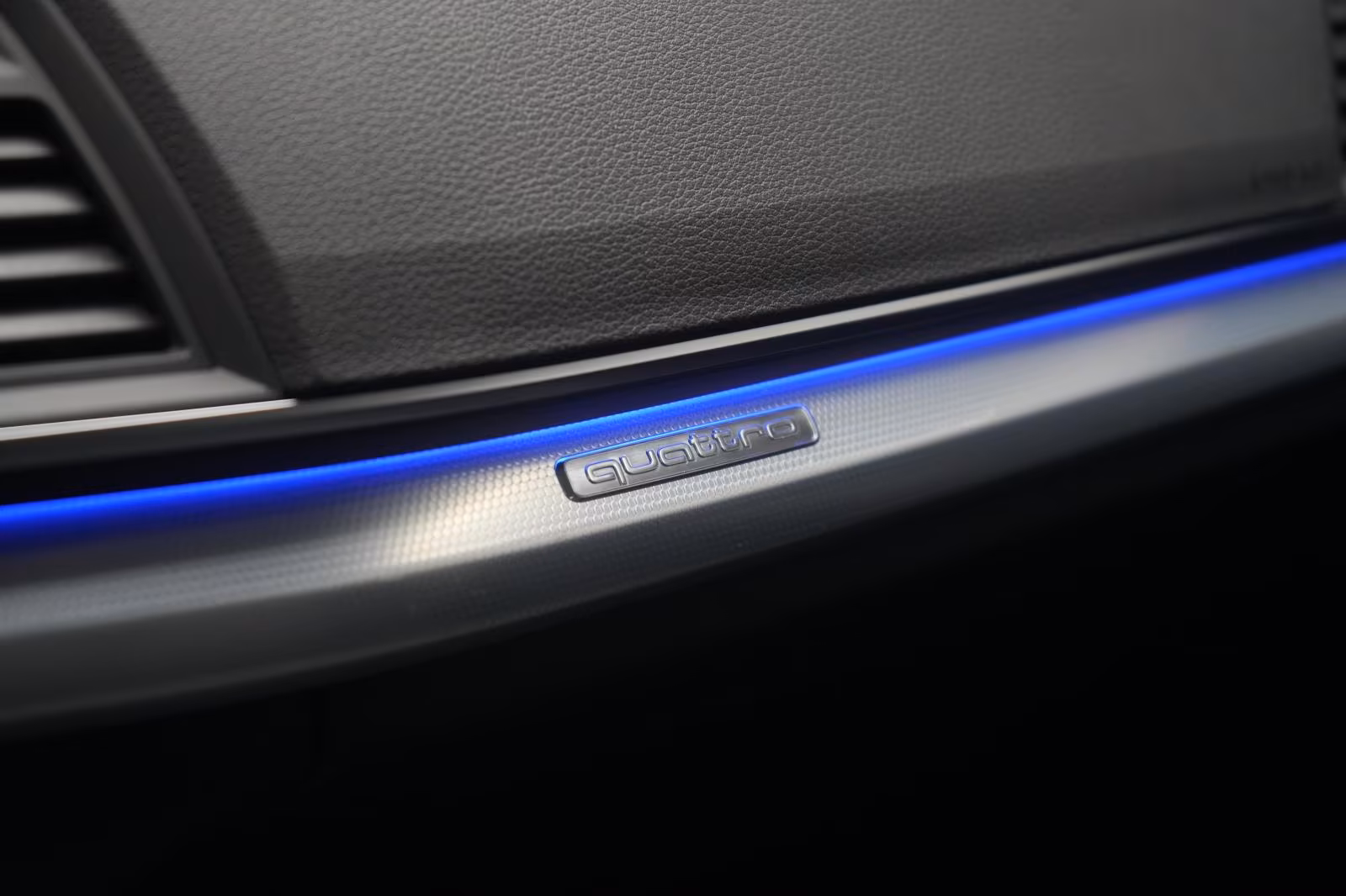 (B-162) Audi Q5(Hybrid) 50 TFSIe Quattro - Image 17
