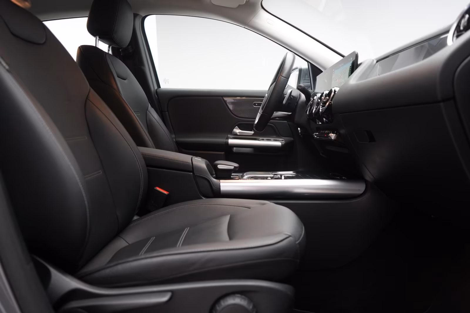 (B-336) Mercedes-Benz GLA 220 d 8G-DCT AMG Line Leder/Temp/Kame - Image 9
