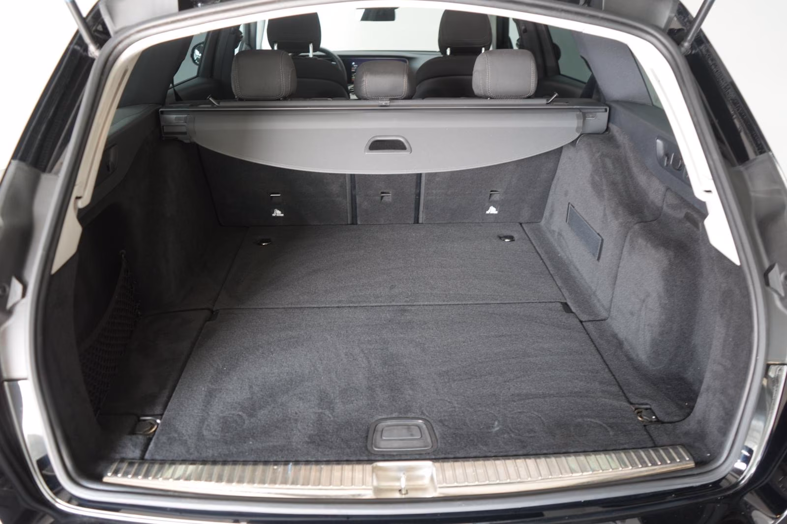 (B-250) Mercedes-Benz E 220 d 4Matic T 9G-Tronic Distronic/Kamera/Burm - Image 27