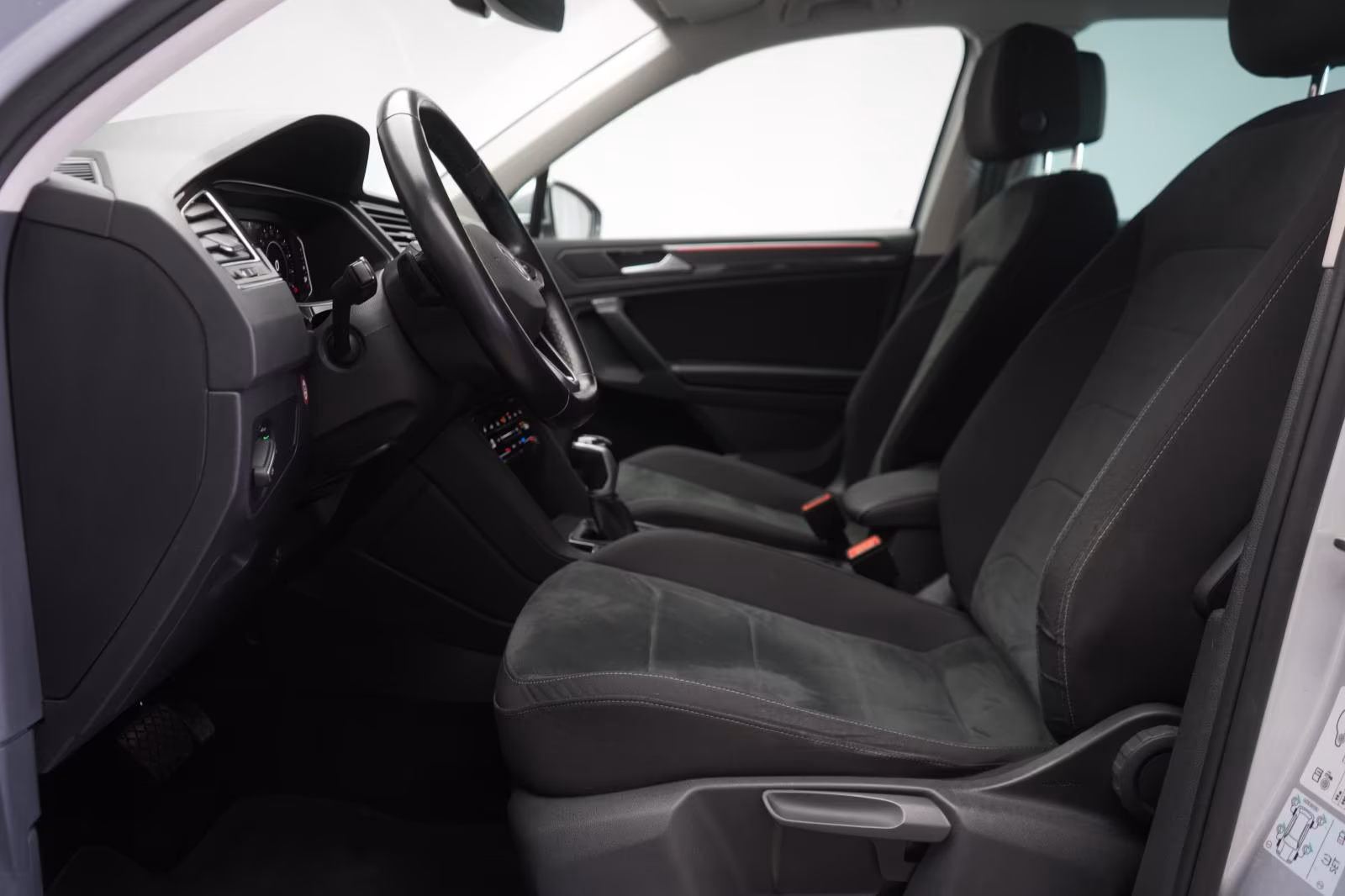 (B-280) Volkswagen(Hybrid) Tiguan 1.4 TSI eHybrid Elegance ACC/Kamera/Virtu - Image 6