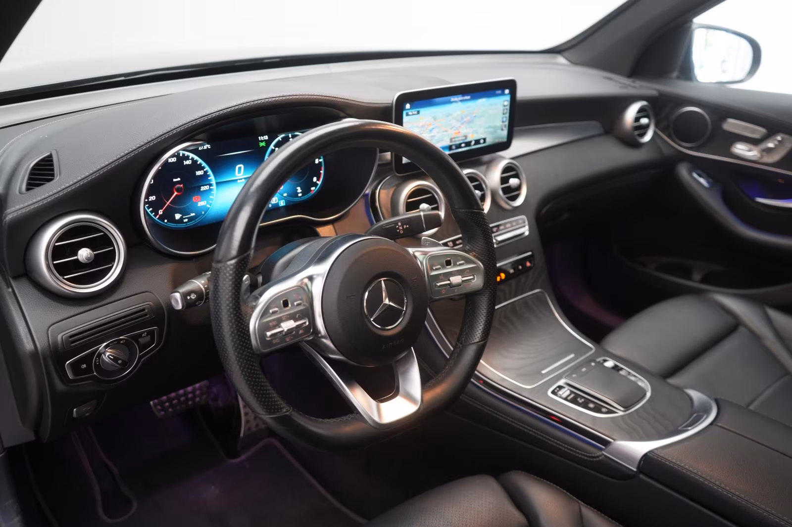 (B-423) Mercedes-Benz GLC 300 d 4Matic 9G-Tronic AMG Leder/Distronic/P - Image 7