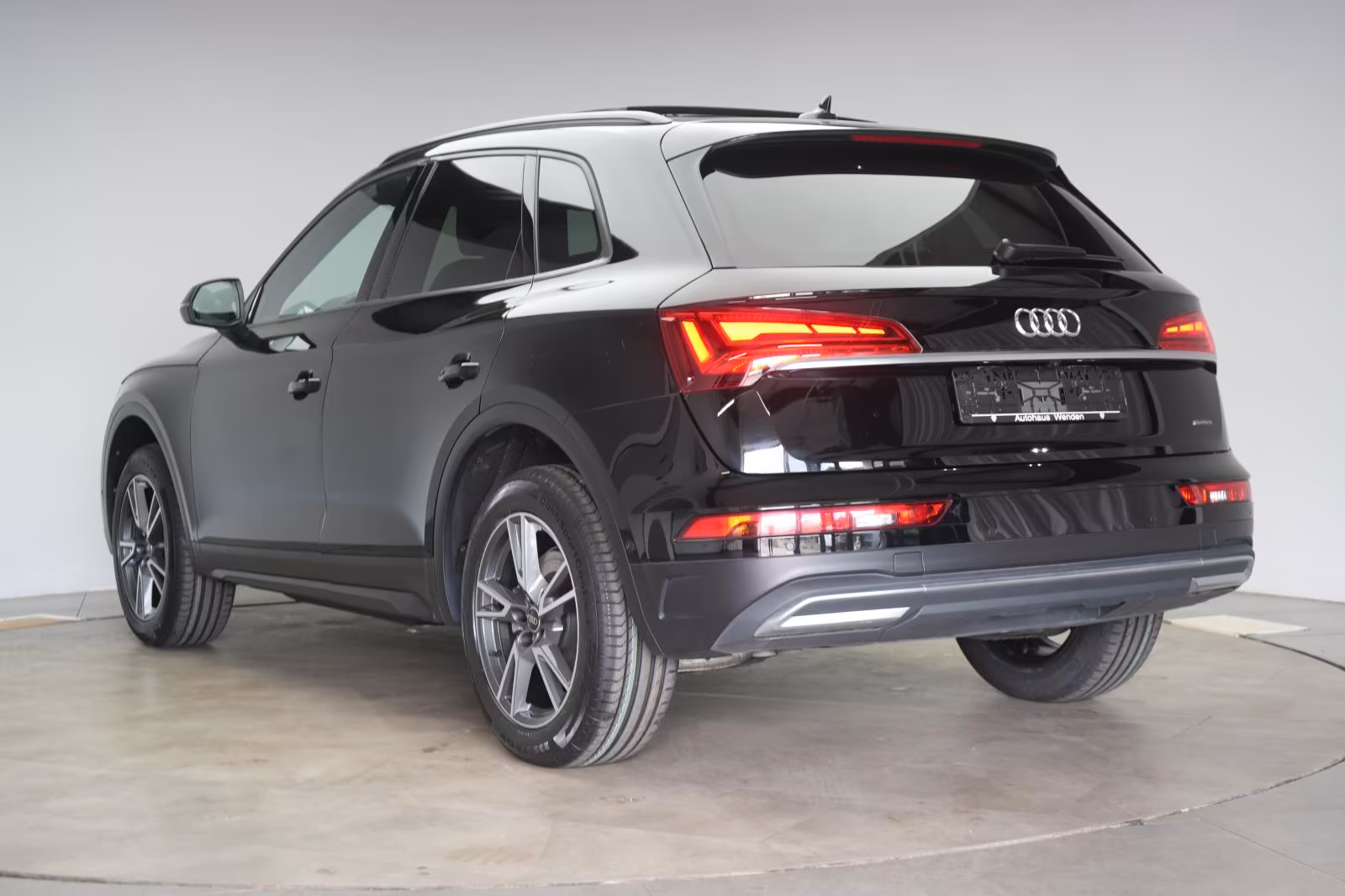 (B-112) Audi Q5 40 e TDI S-line quattro Temp/Kamera/Pano/HUD/ - Image 4