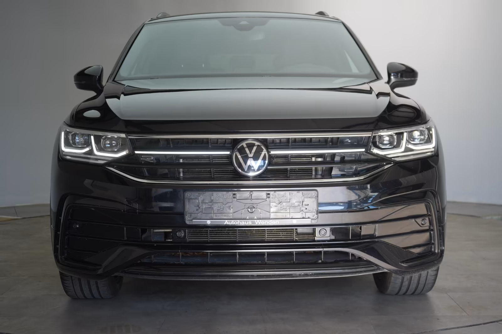 (B-422) Volkswagen(7 ghế) Tiguan Allspace 2.0 TDI 4Motion DSG R-Line ACC/K - Image 2