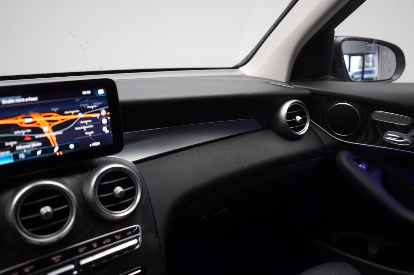 (B-711) Mercedes-Benz GLC 220 d 4Matic 9G-Tronic Leder/Distronic/HU - Image 17