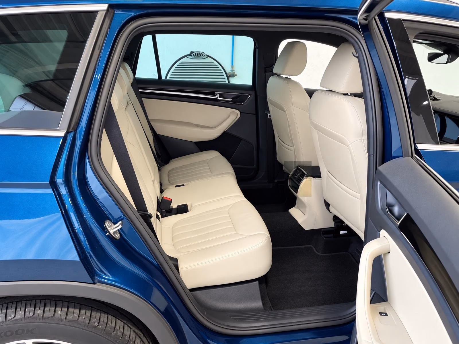 (B-570) Skoda Kodiaq 2.0 TDI 4x4 DSG L&K/Leder/Belüftet/Matri - Image 5