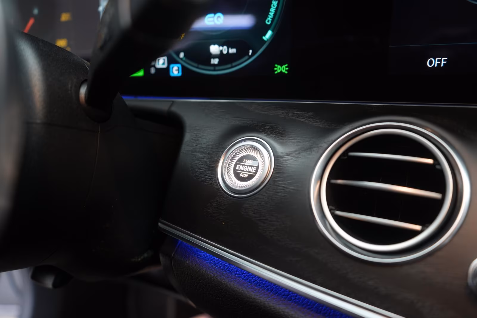 (B-577) Mercedes-Benz(Hybrid) E 300 de 9G-Tronic AMG Line 360/STHZ/LED/19" - Image 14