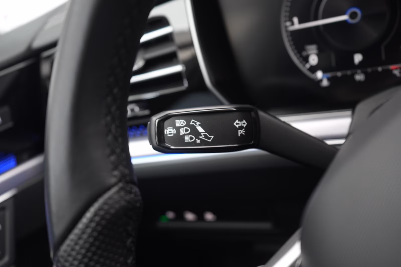 (B-614) Volkswagen Touareg 3.0 V6 TDI 4Motion R-Line Leder/ACC/HUD/ - Image 21