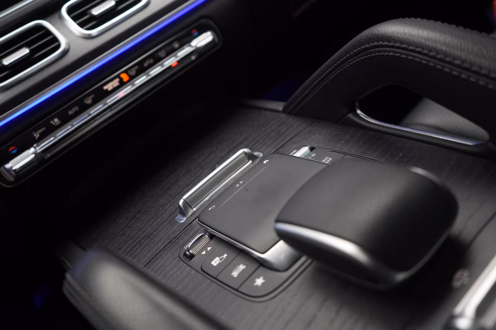 (B-067) Mercedes-Benz(Hybrid) GLE 350 de 4Matic 9G-Tronic AMG Leder/Distronic/ - Image 25