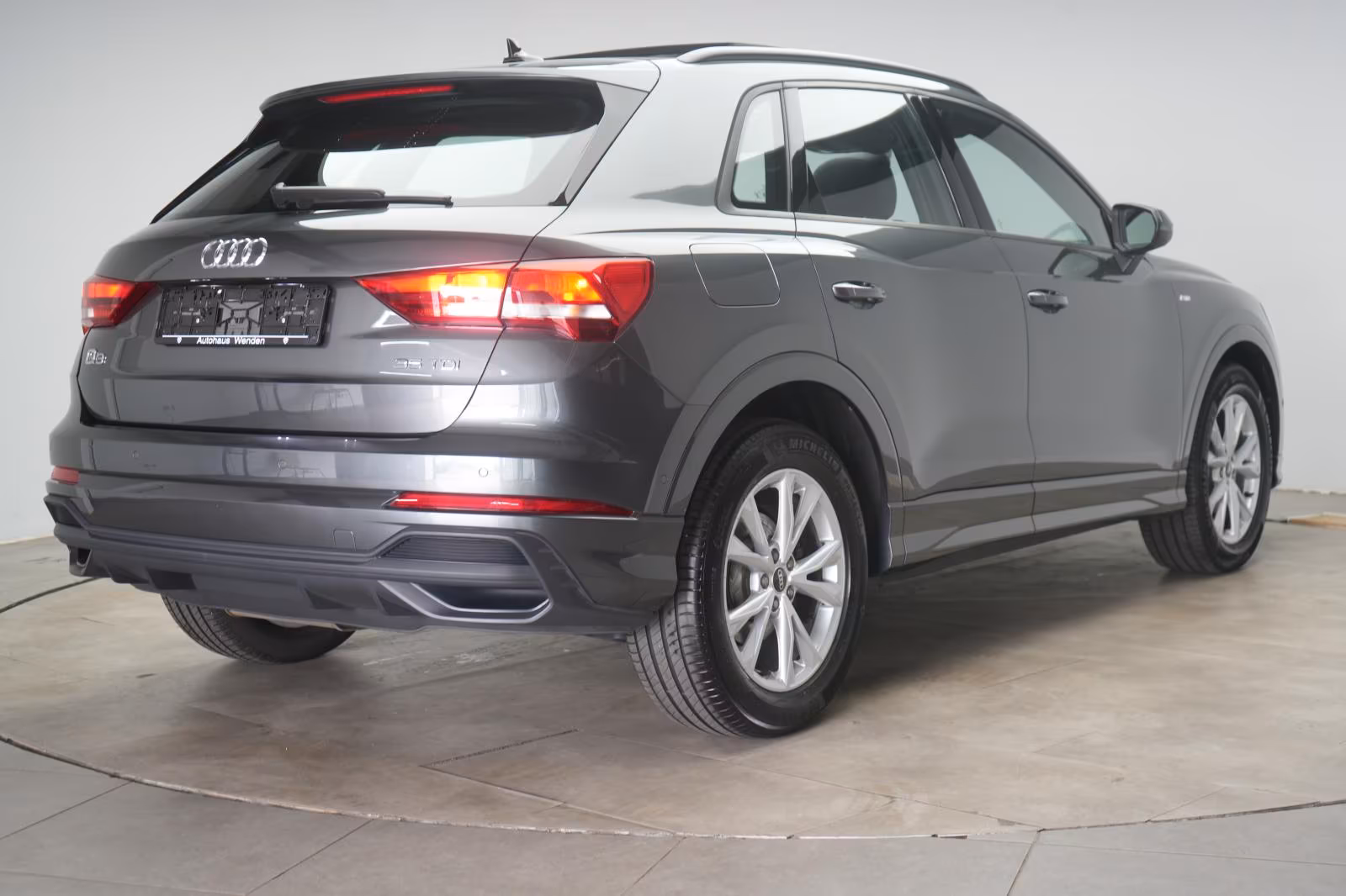 (B-291) Audi Q3 35 TDI S tronic S line Temp/Virtual/Pano/Lane - Image 5