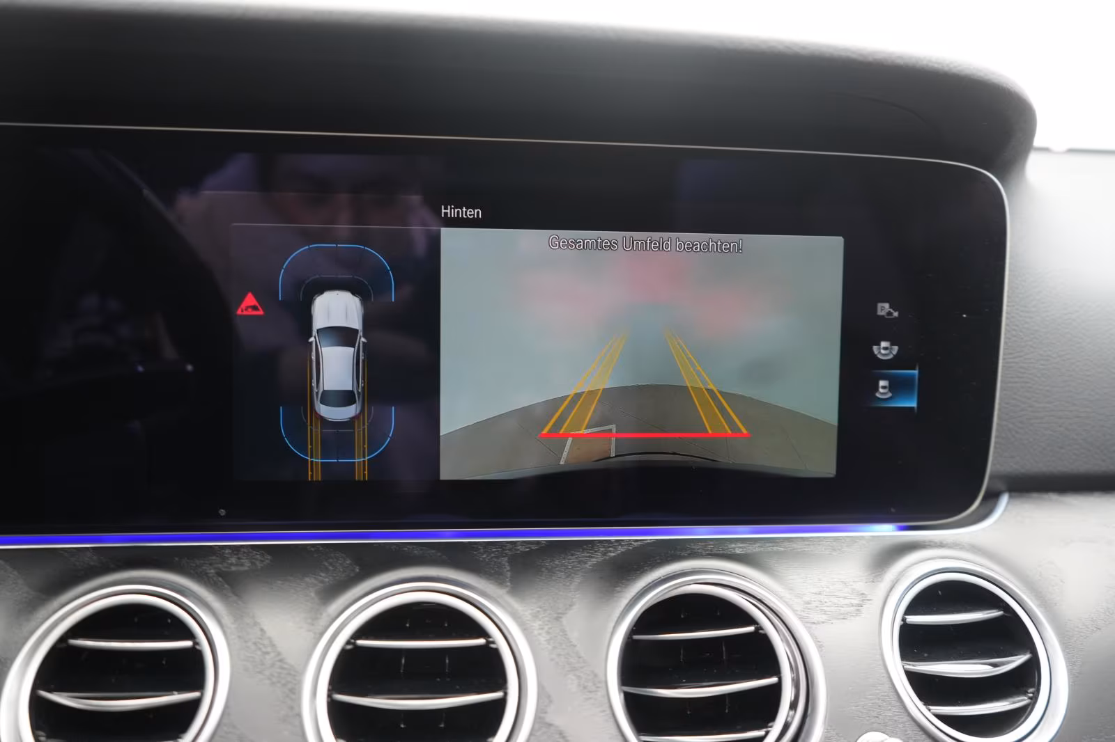 (B-647) Mercedes-Benz(Hybrid) E 300 de 9G-Tronic Avantgarde Distronic/Kamera/ - Image 20