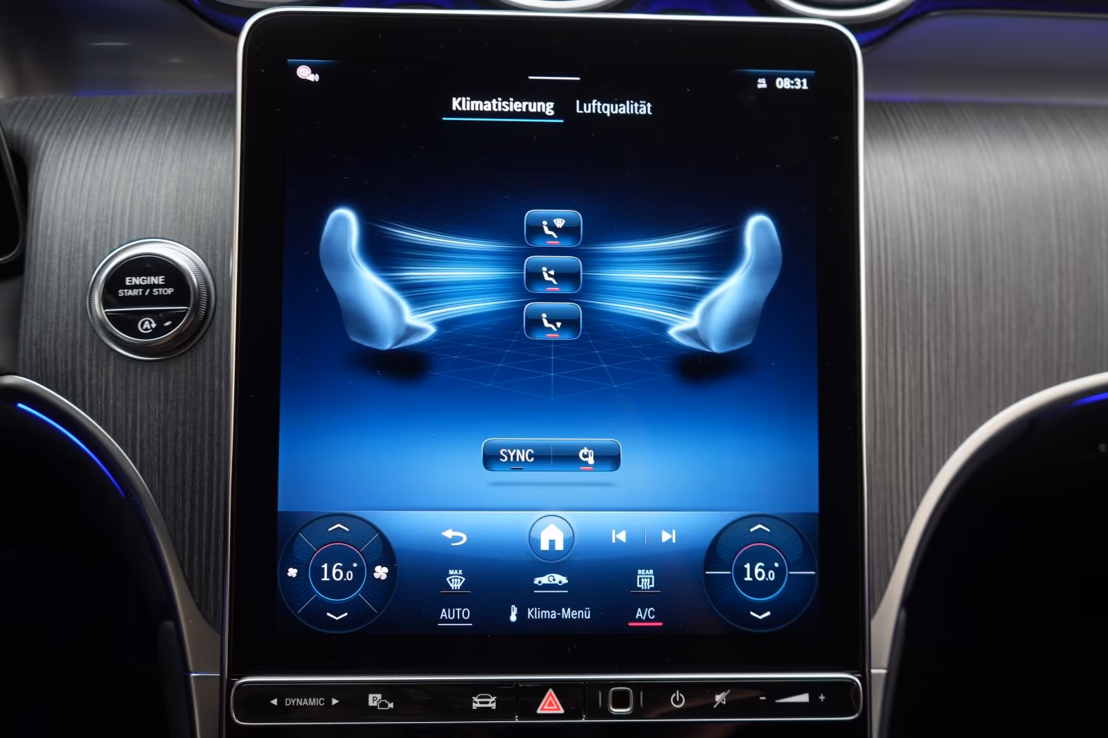 (B-021) Mercedes-Benz GLC 300 4Matic 9G-Tronic AMG Line Advanced  - Image 18