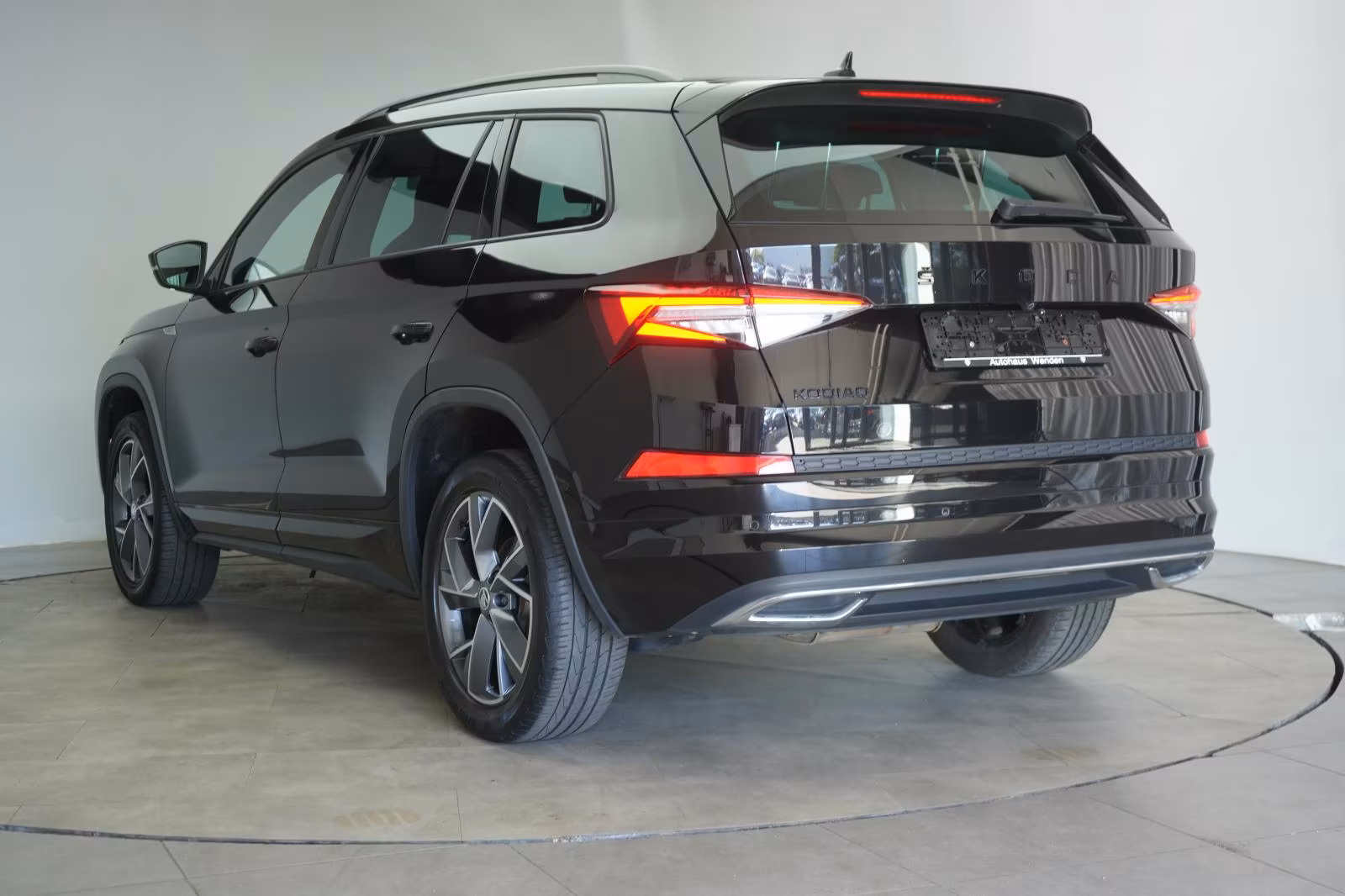 (B-380) Skoda Kodiaq(7 ghế) 2.0 TDI DSG Sportline ACC/Kamera/Virtual/ - Image 4