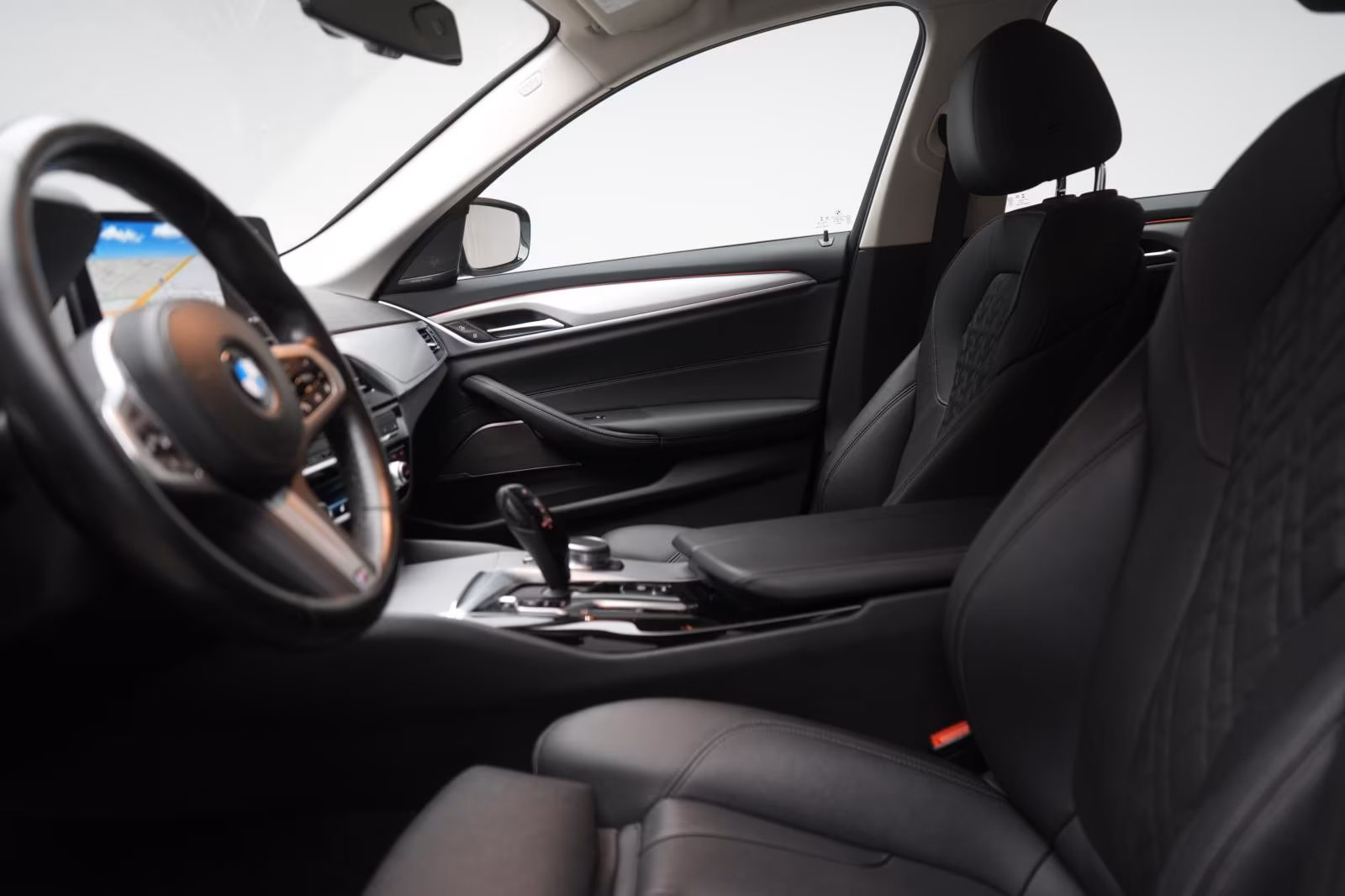 (B-585) BMW 520 d Touring M Sport Leder/ACC/Kamera/Virtual/H - Image 6