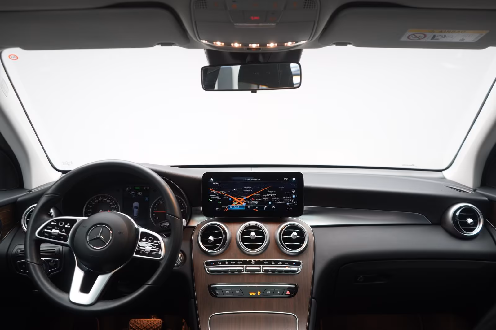 (B-219) Mercedes-Benz(Hybrid) GLC 300 de 4Matic 9G-Tronic CarPlay/Temp/Kam - Image 17