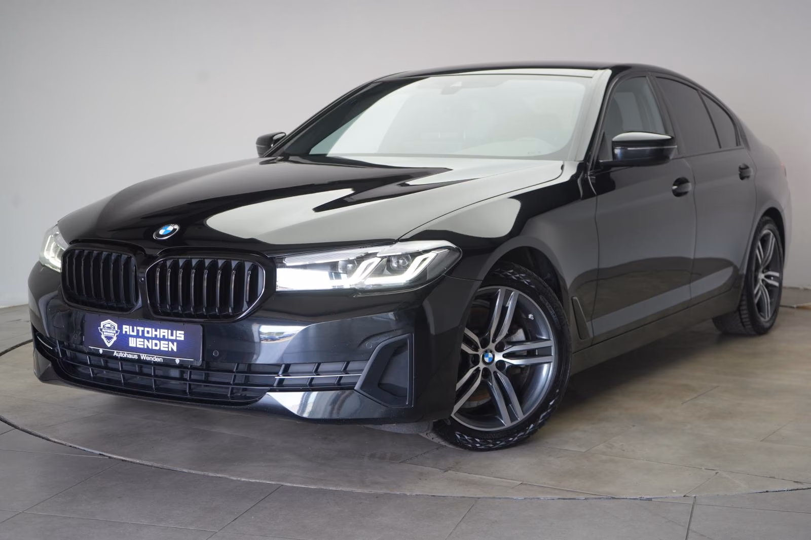 (B-322) BMW 520 d M Sport Leder/Temp/Virtual/CarPlay - Image 3