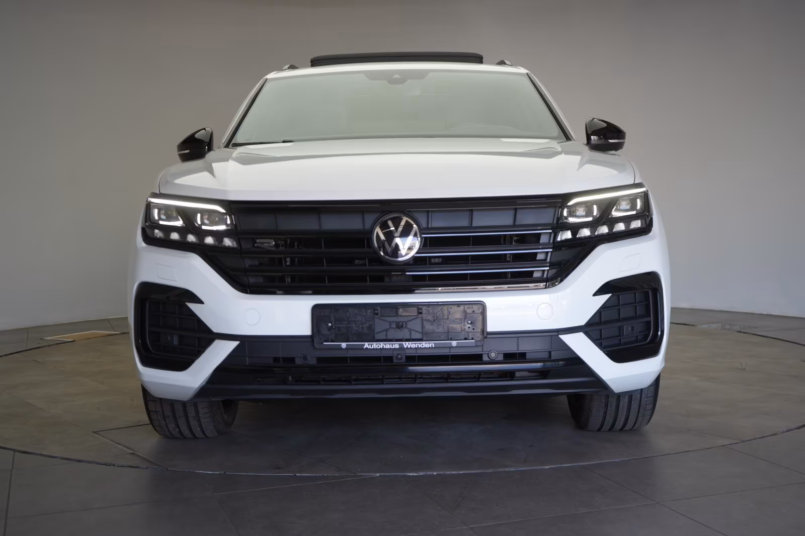 (B-337) Volkswagen Touareg 3.0 V6 TDI 4Motion R-Line Leder/ACC/Kame - Image 2