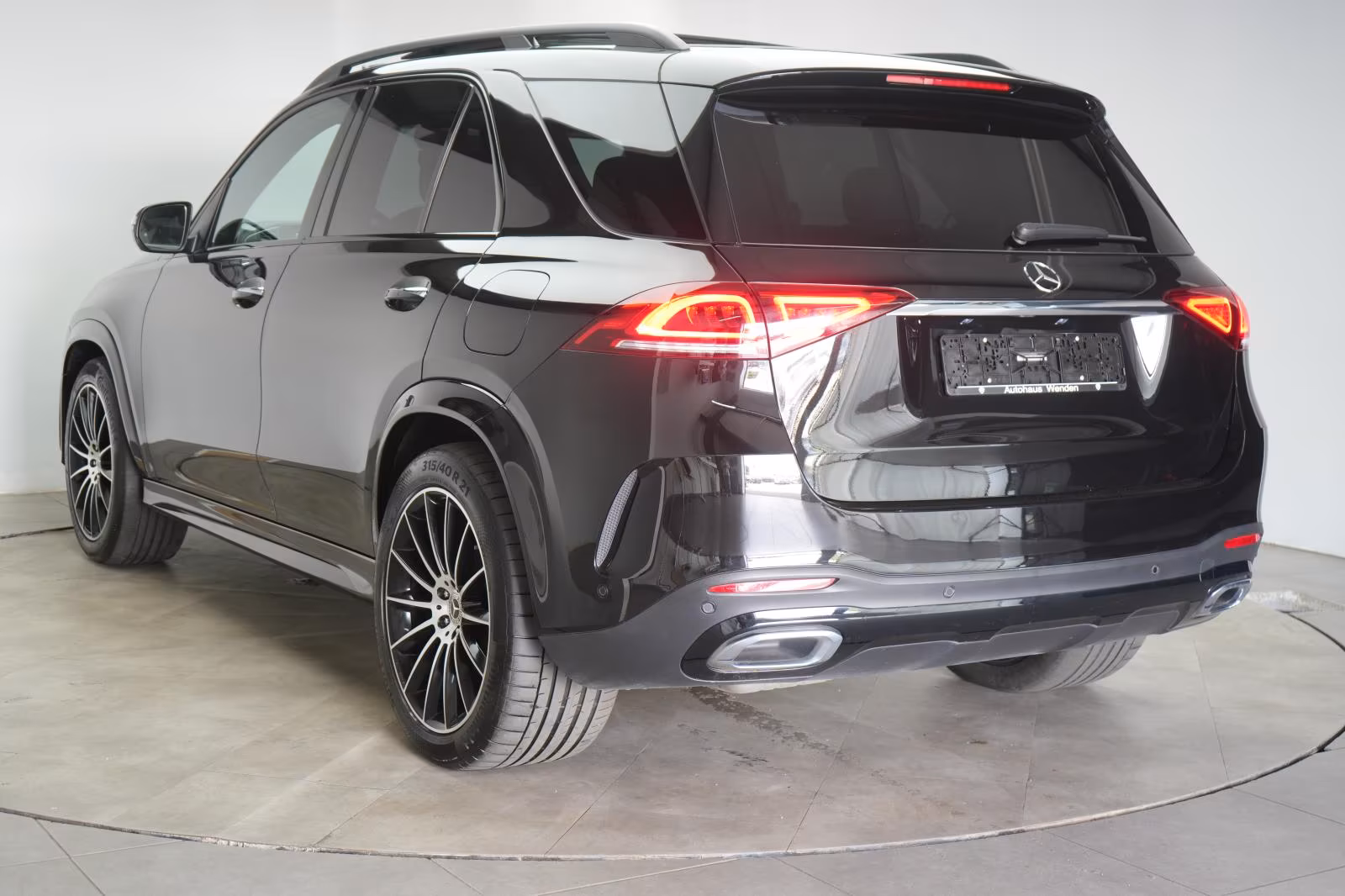 (B-460) Mercedes-Benz(Hybrid) GLE 350 de 4Matic 9G-Tronic AMG Distronic/HUD/Ka - Image 4
