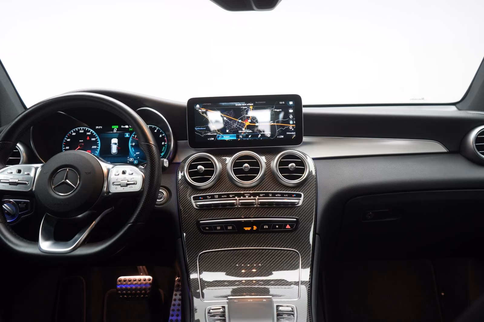 (B-352) Mercedes-Benz(Hybrid) GLC 300 de 4Matic 9G-Tronic Standhzg/Kamera/ - Image 21