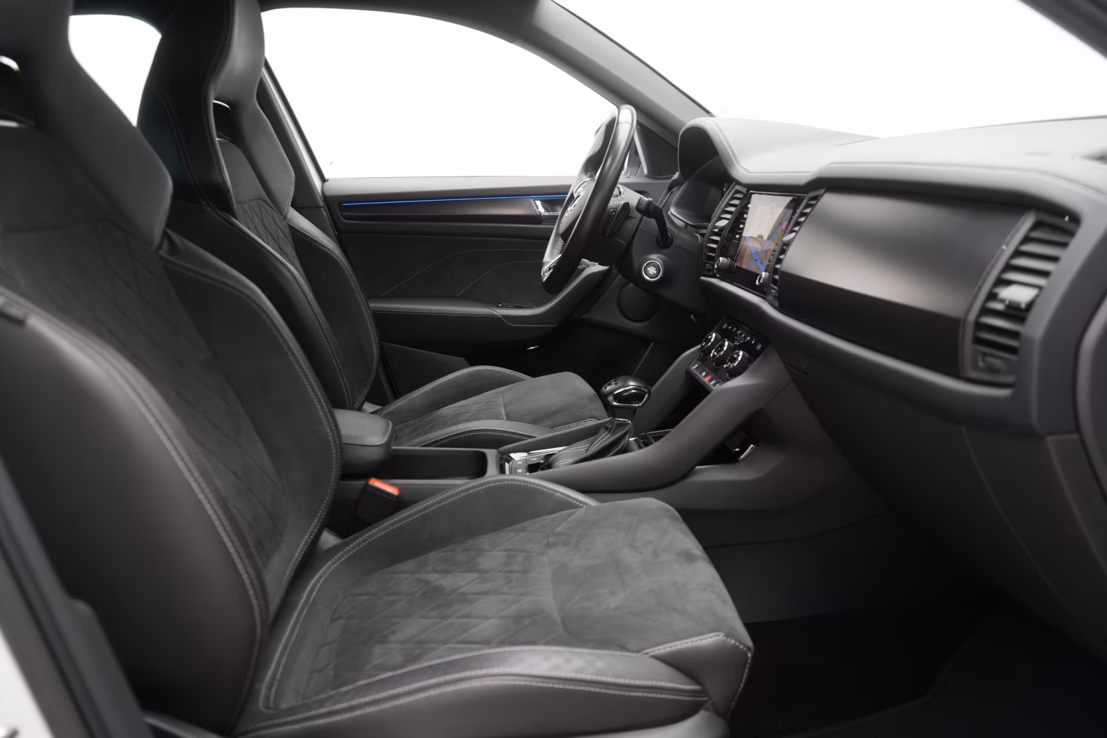 (B-535) Skoda Kodiaq 2.0 TDI 4x4 Sportline Carplay/Kamera/Virt - Image 9