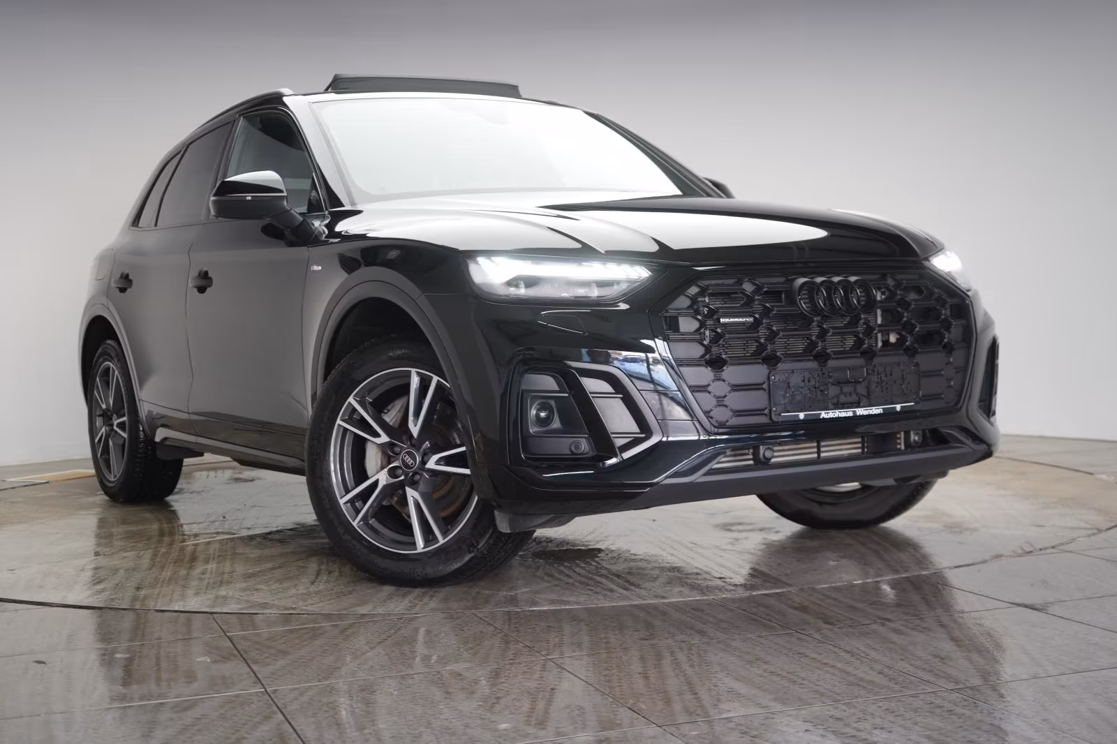 (B-612) Audi Q5(Hybrid) 55 TFSIe quattro S tronic S line ACC/Ka - Image 1