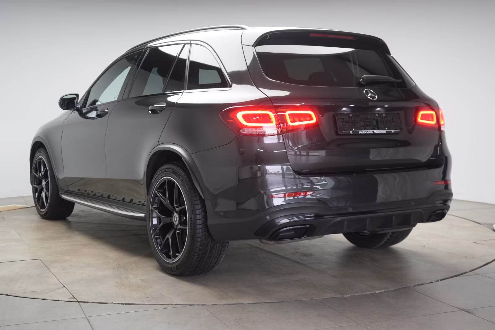 (B-096) Mercedes-Benz GLC 400 d 4Matic 9G-Tronic AMG Distronic/Kam - Image 4