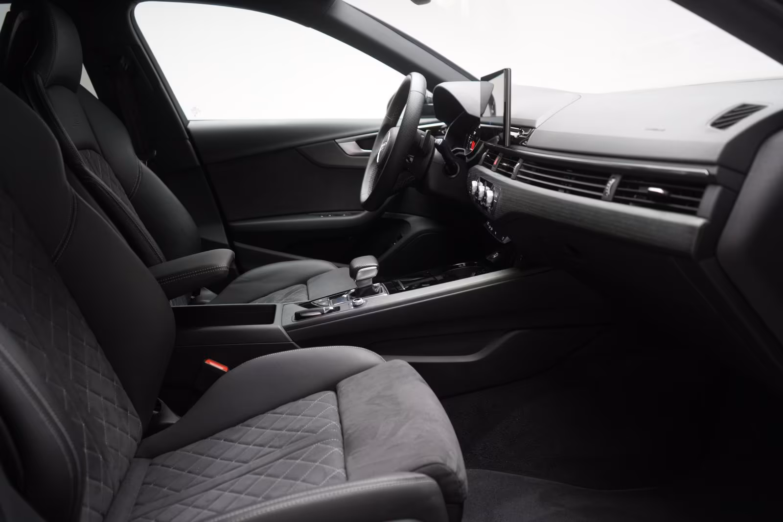 (B-081) Audi A4 40 TDI S tronic S line RS.Sitze/Navi/Temp/ - Image 9
