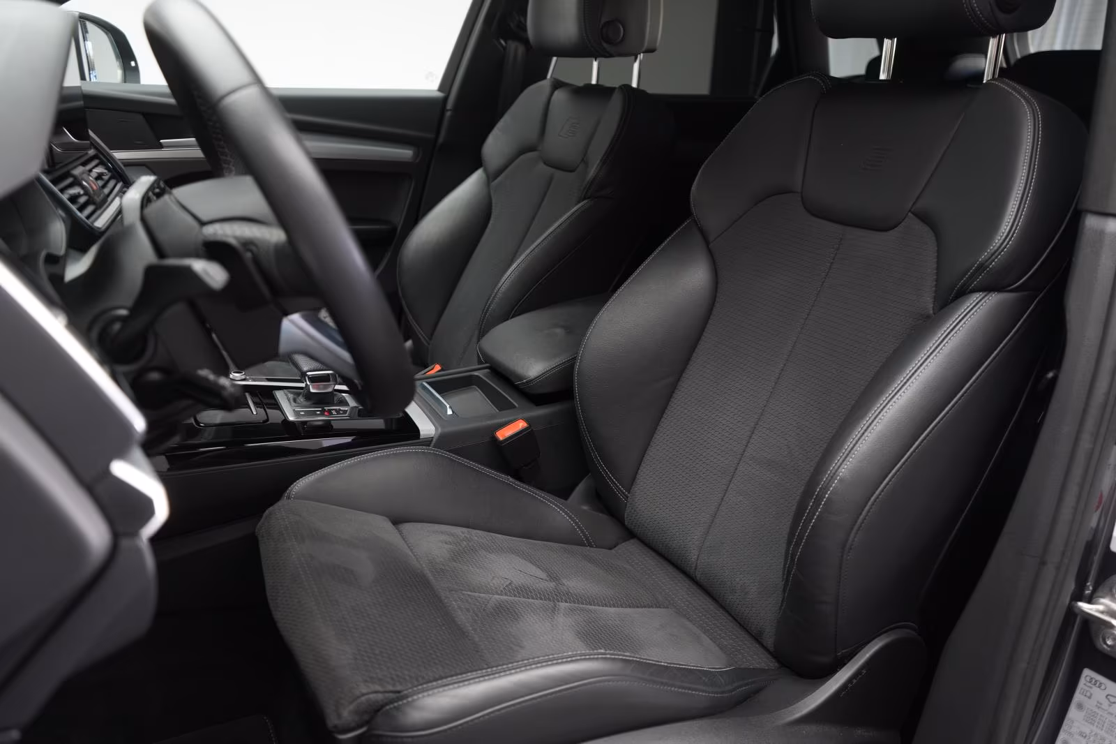 (B-287) Audi Q5 50 TFSIe quattro S tronic S line ACC/K - Image 8