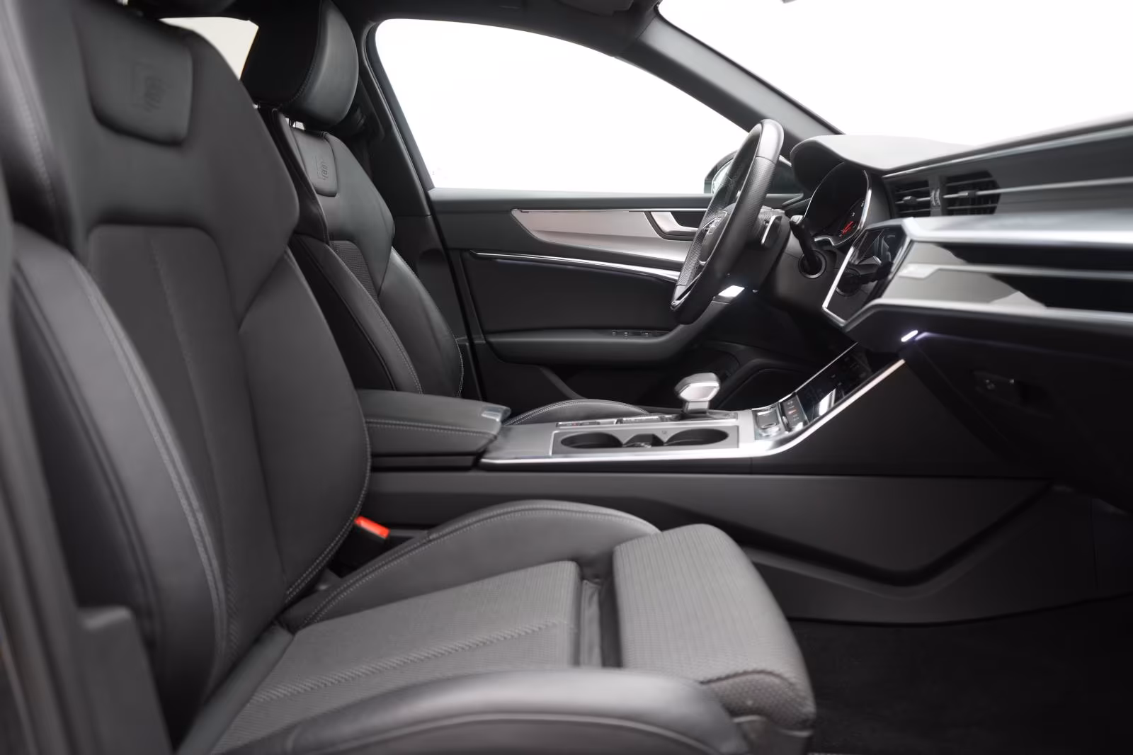 (B-529) Audi A6 Avant 40 TDI S-Line Matrix/DriveSelect/Kamera - Image 8