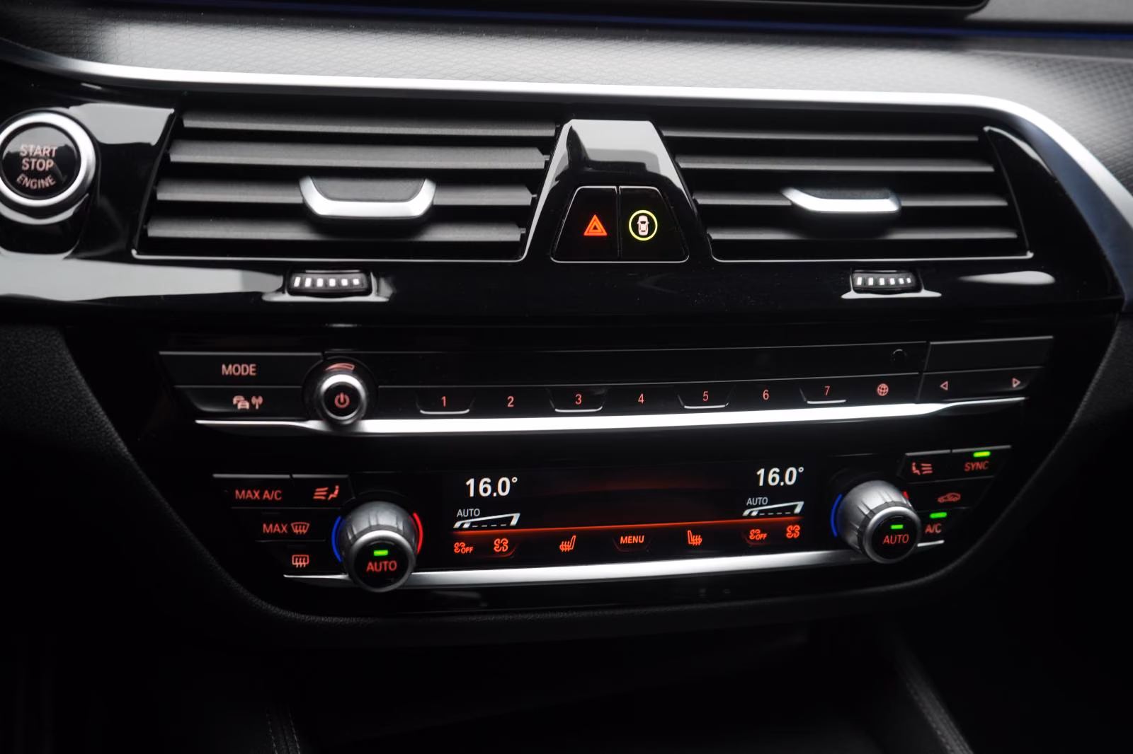 (B-323) BMW 520 d M-Sport Leder/Temp/Kamera/H&K/Carplay - Image 15