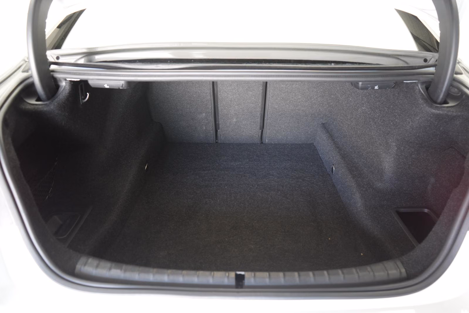 (B-323) BMW 520 d M-Sport Leder/Temp/Kamera/H&K/Carplay - Image 21
