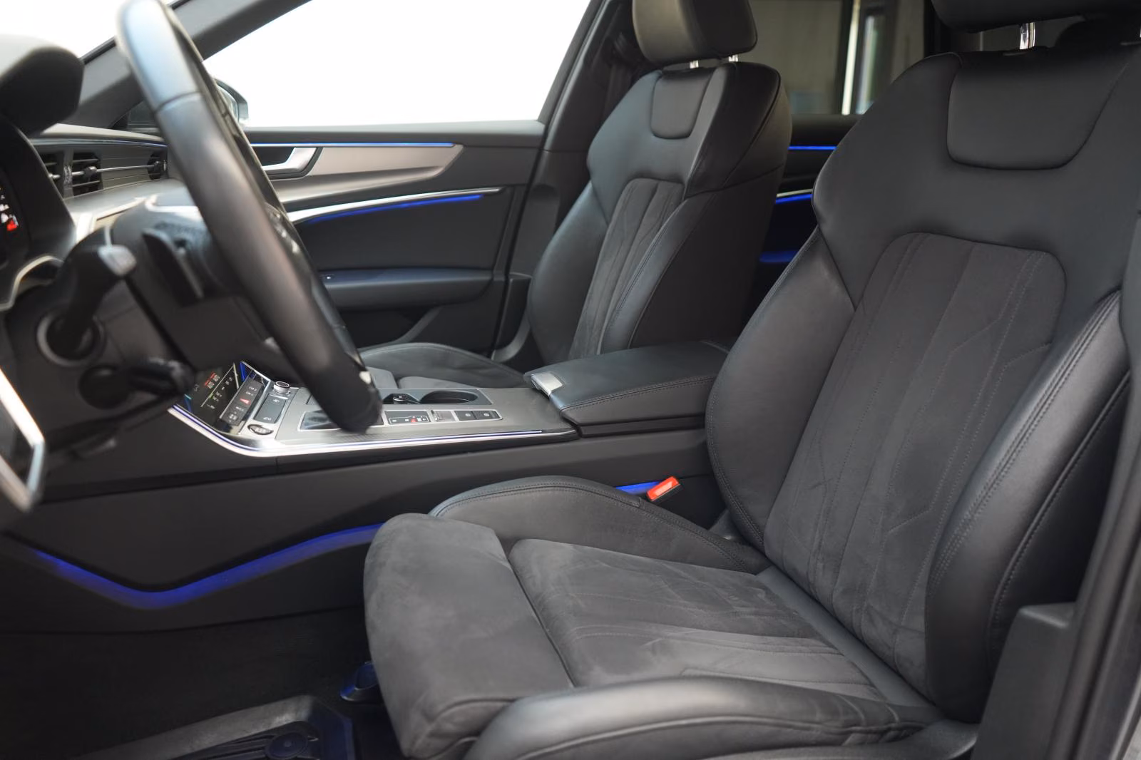 (B-747) Audi A6 Avant 40 TDI quattro S line Kamera/Alcantara - Image 6