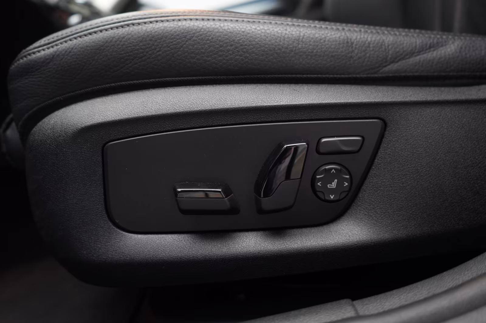 (B-464) BMW 530 i xDrive Touring Leder/Temp/HUD/Kamera/H&K/V - Image 18