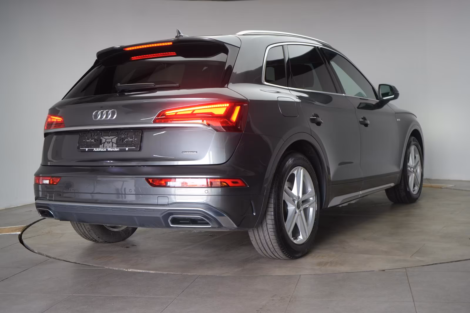 (B-661) Audi Q5 50 TDI quattro S line ACC/Virtual/Luft/Lane/ - Image 5