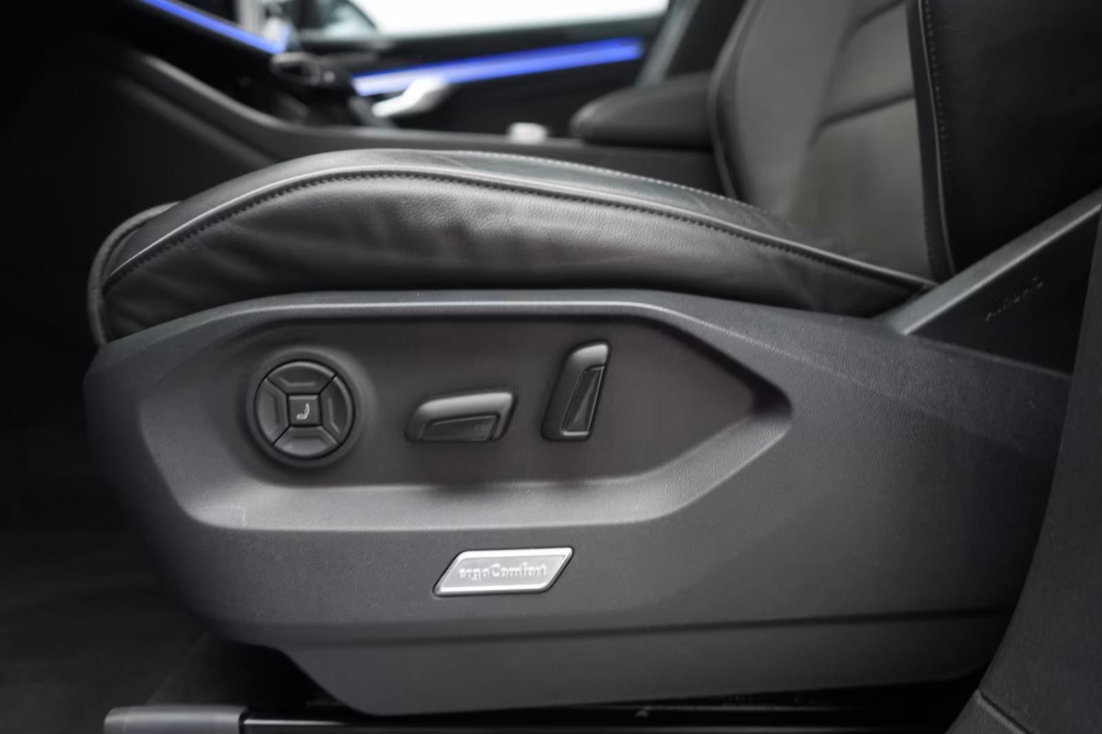 (B-614) Volkswagen Touareg 3.0 V6 TDI 4Motion R-Line Leder/ACC/HUD/ - Image 24