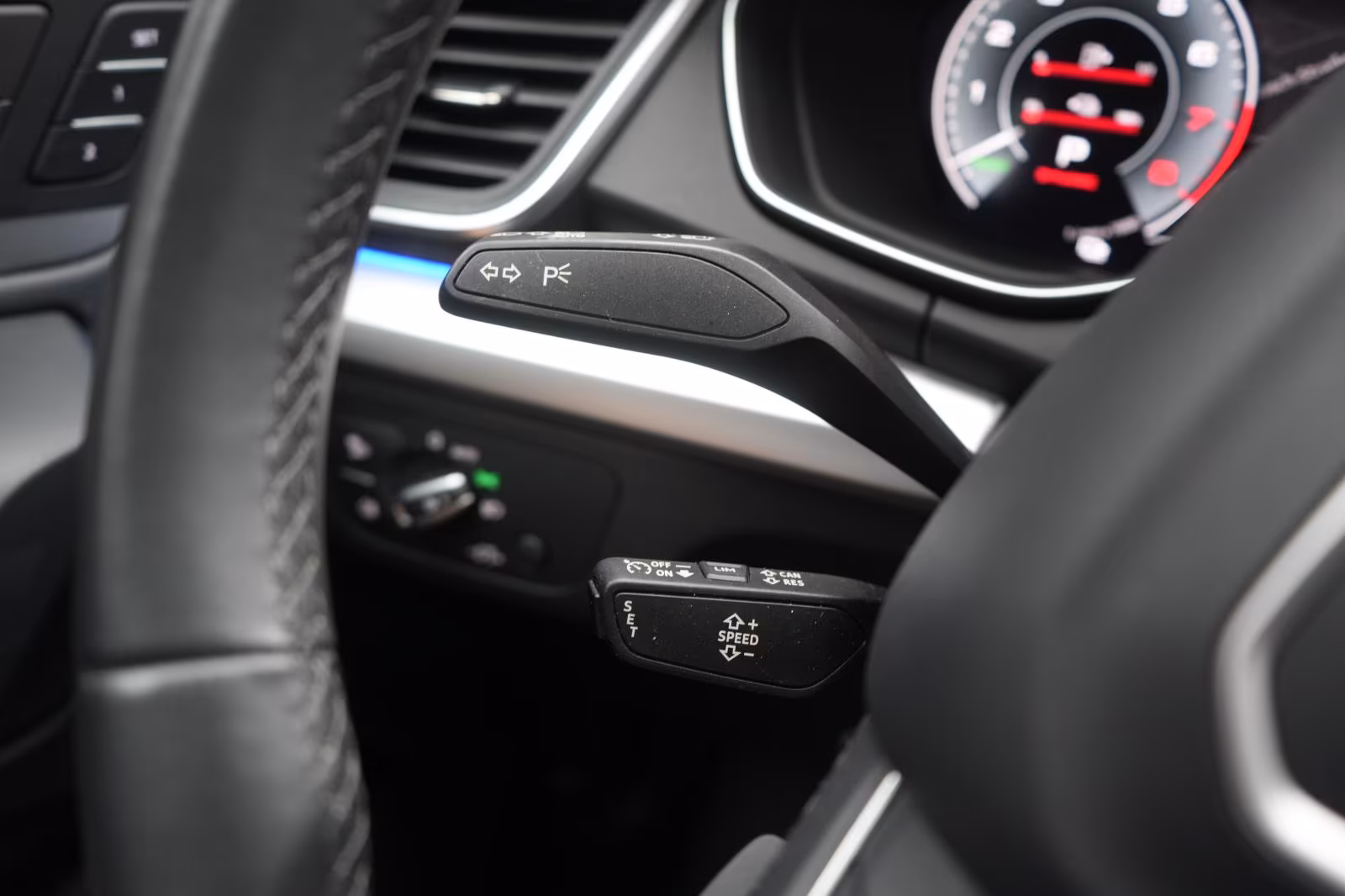 (B-072) Audi Q5(Hybrid) 50 TFSIe quattro S tronic advanced - Image 21