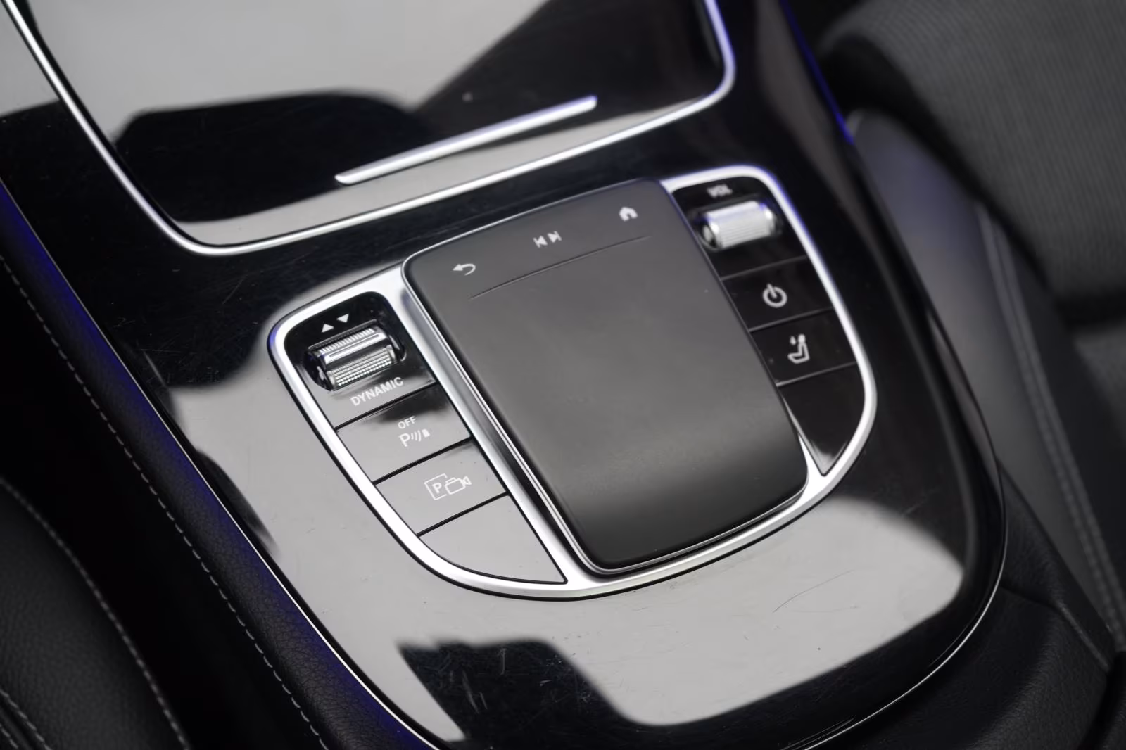 (B-360) Mercedes-Benz(Hybrid) E 300 e T 9G-Tronic Avantgarde Temp/Kamera/Pa - Image 16