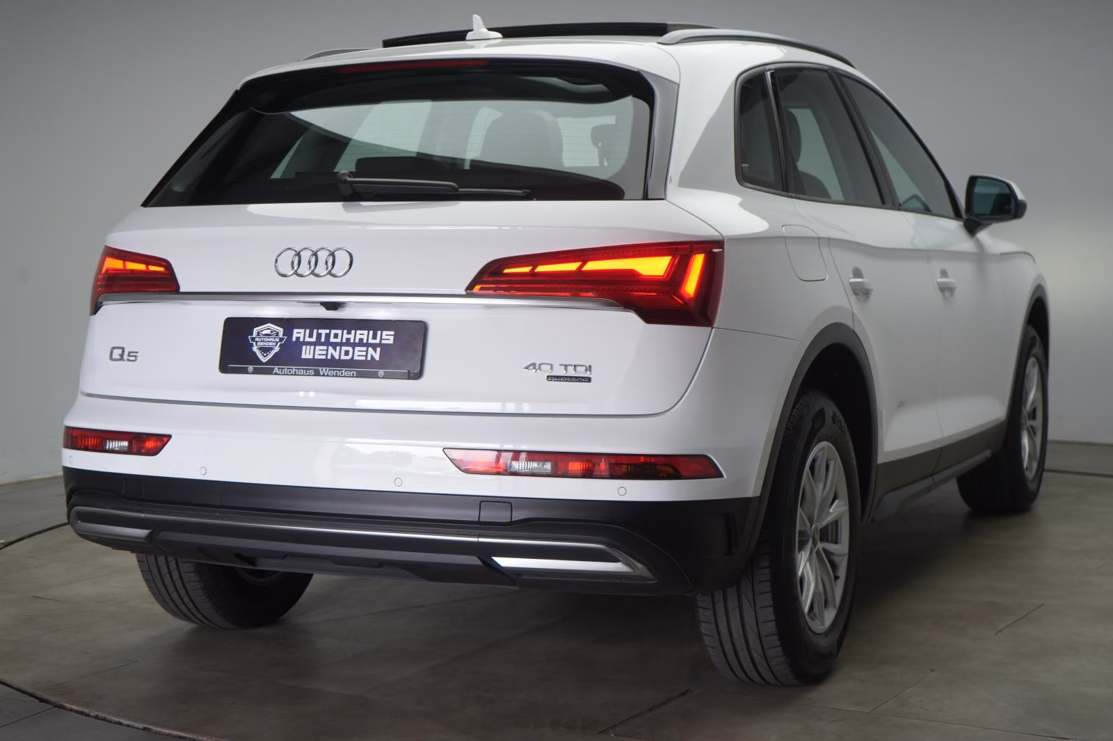 (B-275) Audi Q5 40 TDI quattro S tronic Leder/Temp/Kamera/Pan - Image 5