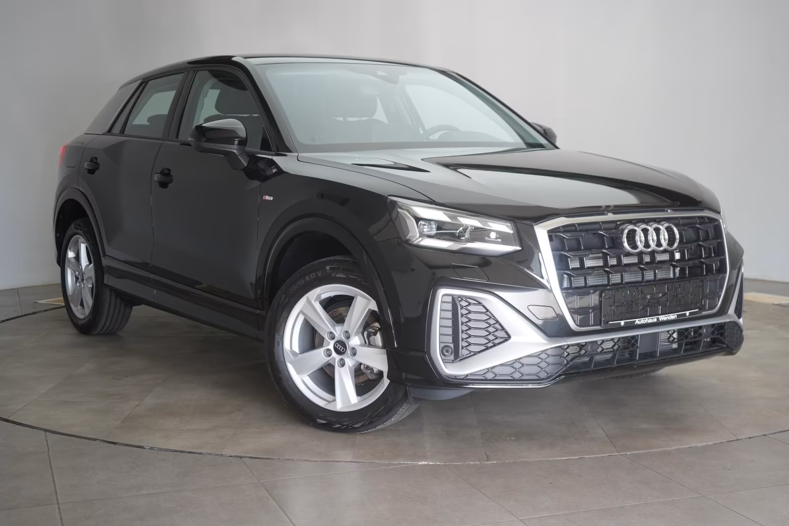 (B-430) Audi Q2 35 TFSI S tronic S line ACC/Kamera/Matrix/Lan - Image 1