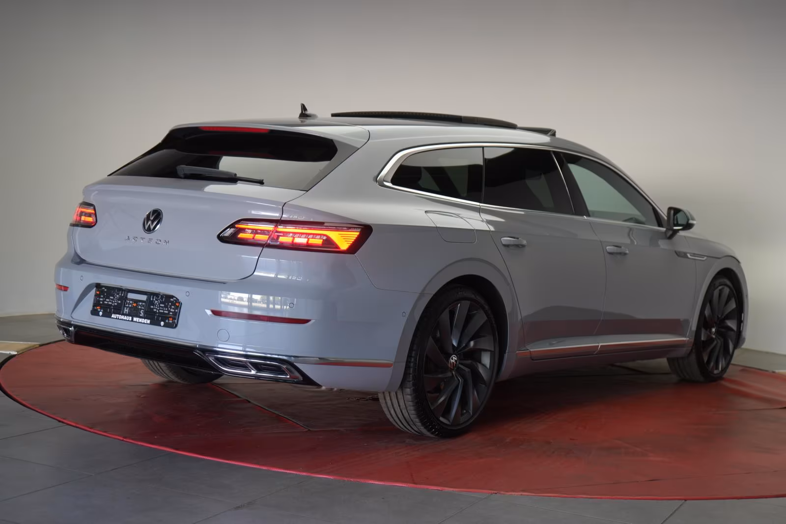 (B-475) Volkswagen Arteon Shooting Brake 2.0 TSI DSG R line Leder/A  - Image 4