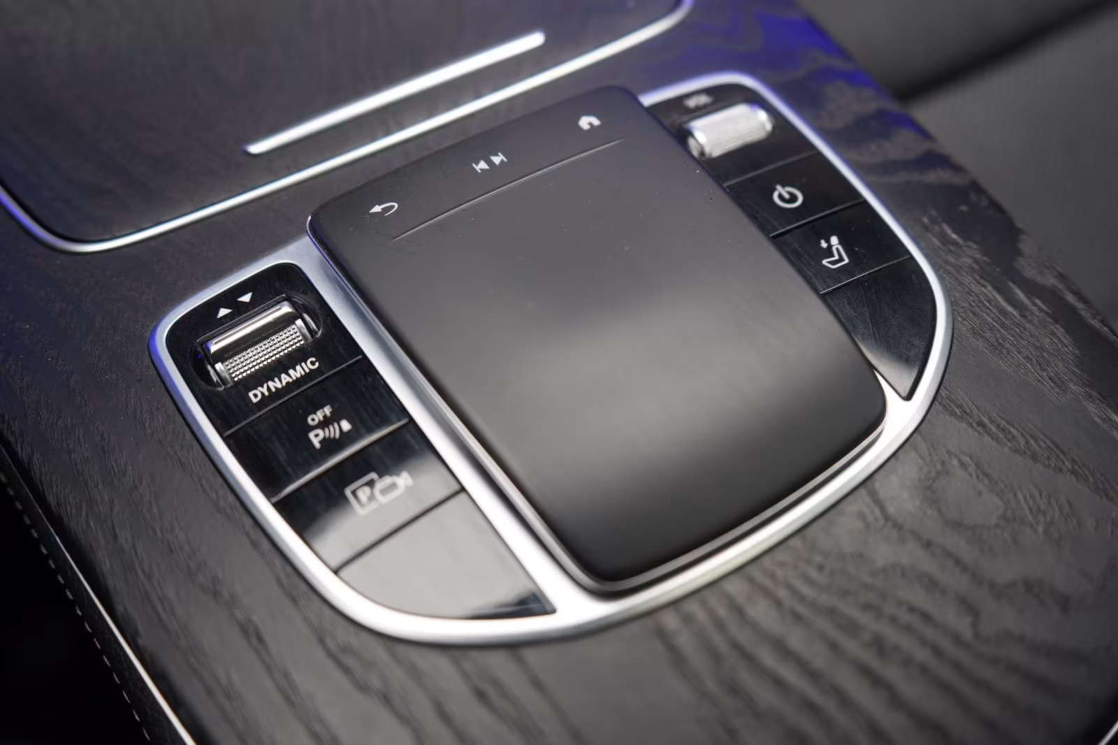 (B-481) Mercedes-Benz(Hybrid) E 300 de T 9G-Tronic AMG Distronic/Kamera/Bur - Image 19