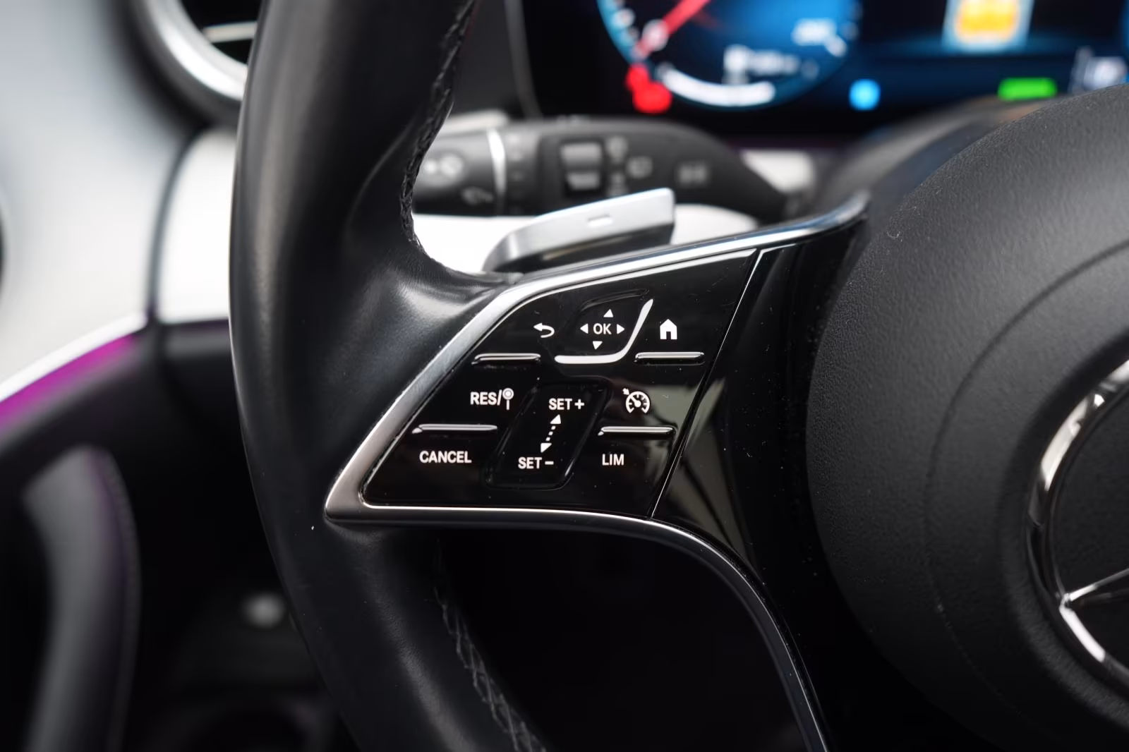 (B-360) Mercedes-Benz(Hybrid) E 300 e T 9G-Tronic Avantgarde Temp/Kamera/Pa - Image 18